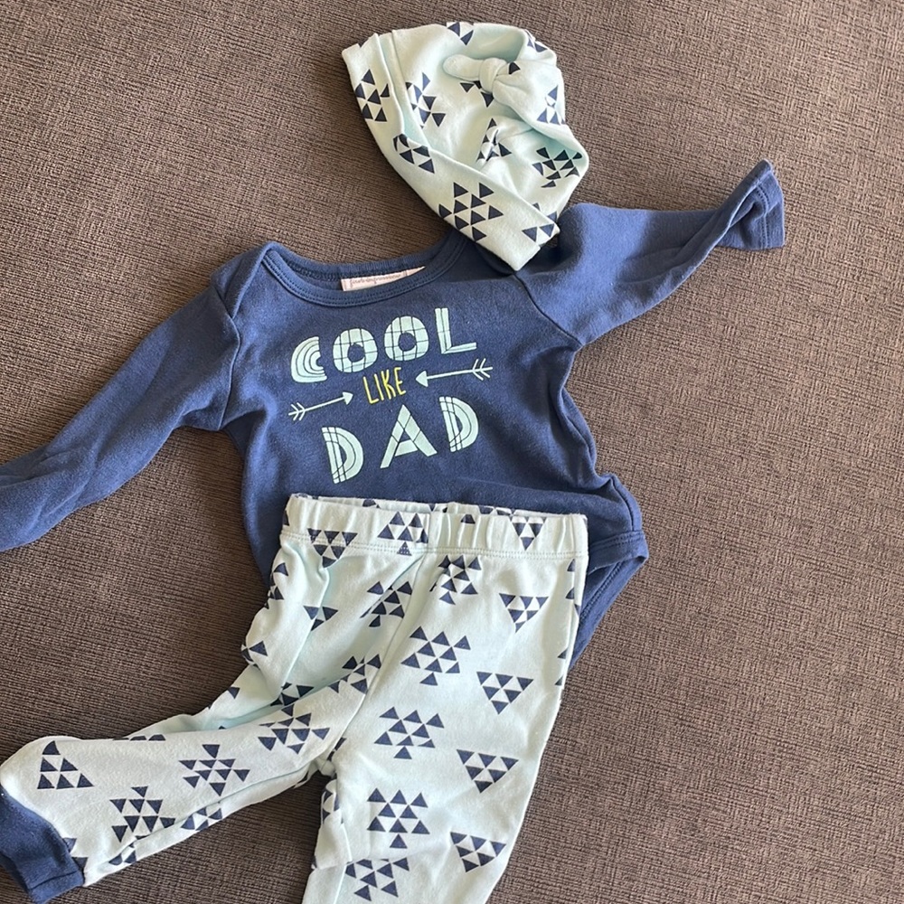 Three piece baby outfit